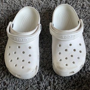 WHITE CROCS